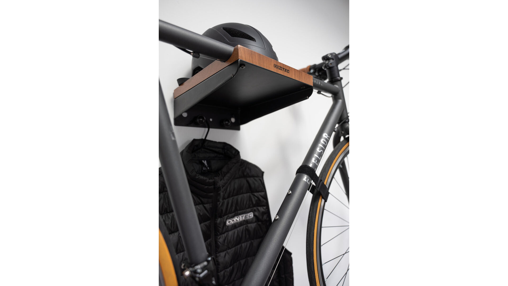 03409441_CONTEC_Wandpraesenter_bikeArt_Shelf_3.jpg